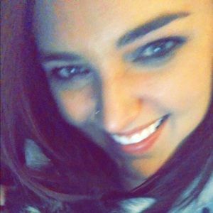 Meet your Posher, Chloe